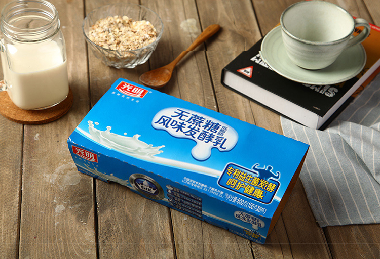 光明 低脂无蔗糖风味酸牛奶 100g*8杯\/组